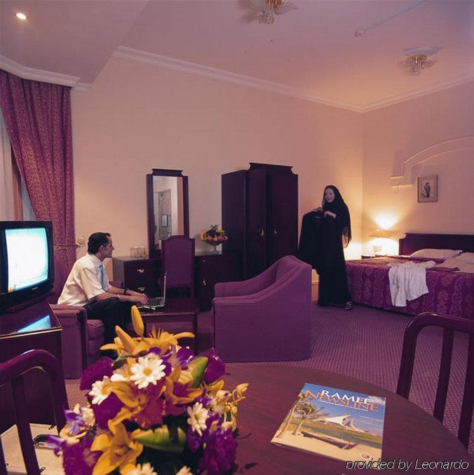 Windsor Tower Hotel Manama Room photo